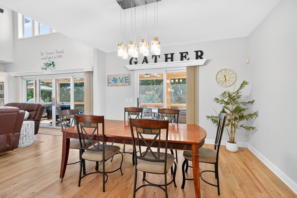 Flowery Branch, Georgia, 30542, United States, 6 Bedrooms Bedrooms, ,6 BathroomsBathrooms,Residential,Active,1897984