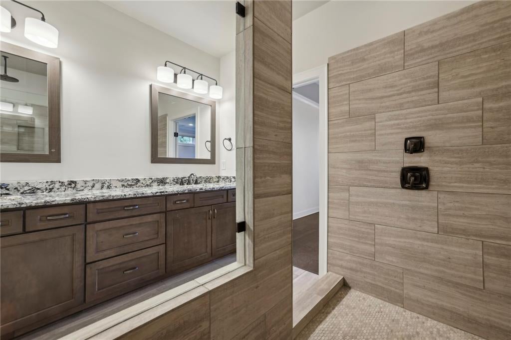 Alpharetta, Georgia, 30009, United States, 3 Bedrooms Bedrooms, ,4 BathroomsBathrooms,Residential,Active,1899879