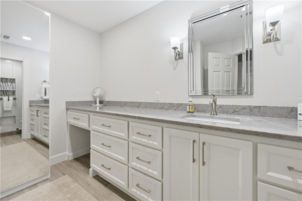 Johns Creek, Georgia, 30097, United States, 4 Bedrooms Bedrooms, ,5 BathroomsBathrooms,Residential,Active,2007308