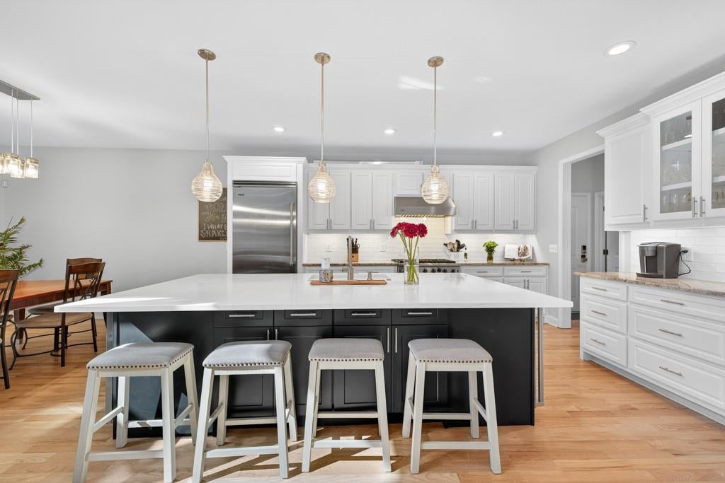 Flowery Branch, Georgia, 30542, United States, 6 Bedrooms Bedrooms, ,6 BathroomsBathrooms,Residential,Active,1897984