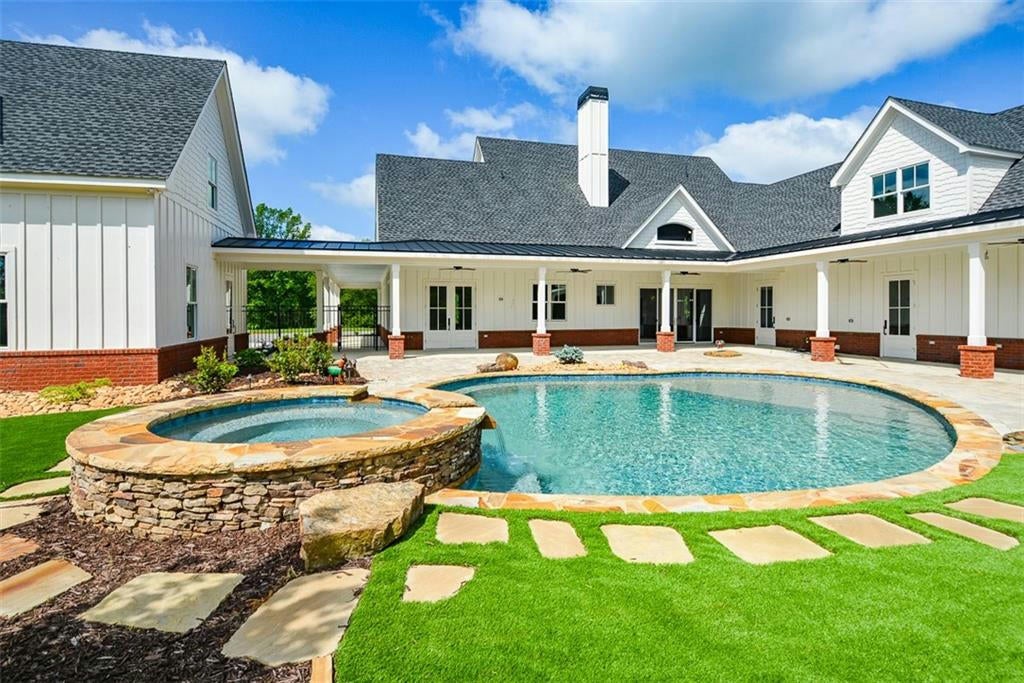 Waleska, Georgia, 30183, United States, ,5 BathroomsBathrooms,Residential,Active,1704235