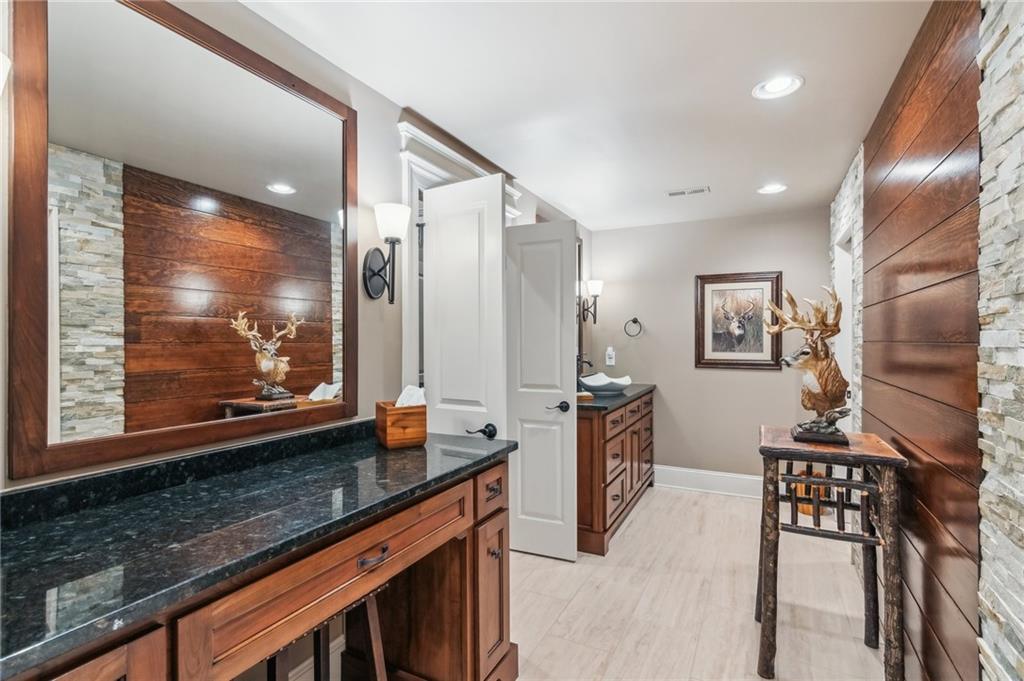 Big Canoe, Georgia, 30143, United States, 5 Bedrooms Bedrooms, ,6 BathroomsBathrooms,Residential,Active,1997551