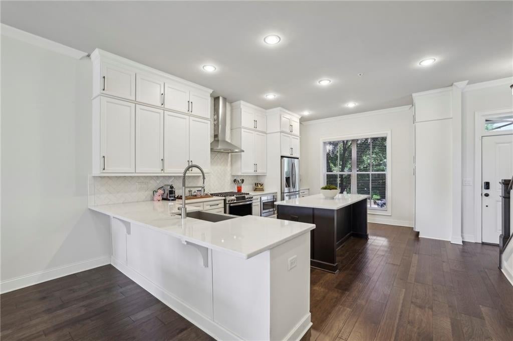 Alpharetta, Georgia, 30009, United States, 3 Bedrooms Bedrooms, ,4 BathroomsBathrooms,Residential,Active,1899879