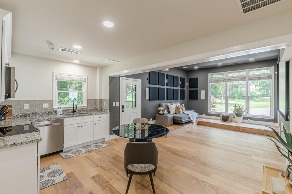 Douglasville, Georgia, 30134, United States, 3 Bedrooms Bedrooms, ,3 BathroomsBathrooms,Residential,Active,1997587