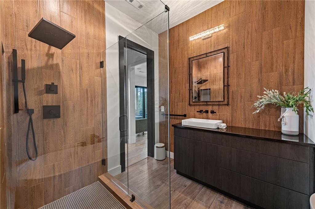 Ellijay, Georgia, 30540, United States, 4 Bedrooms Bedrooms, ,3 BathroomsBathrooms,Residential,Active,1988411