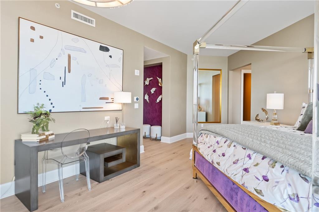 Atlanta, Georgia, 30326, United States, 2 Bedrooms Bedrooms, ,3 BathroomsBathrooms,Residential,Active,1945473