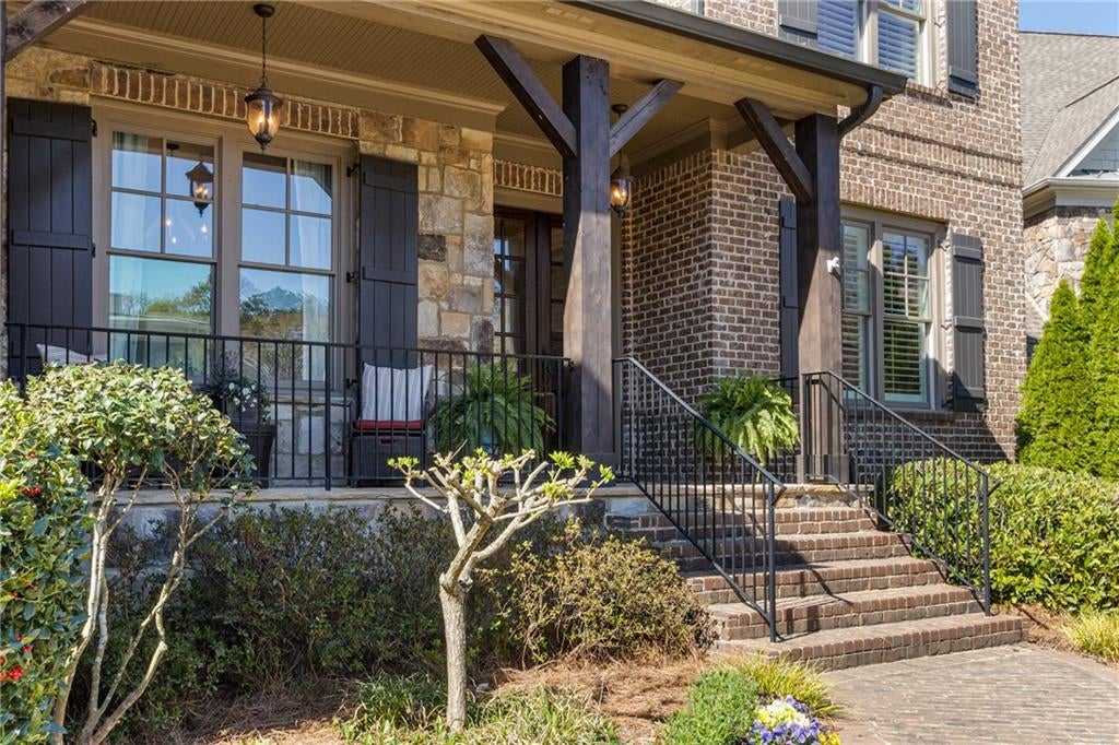 Peachtree Corners, Georgia, 30092, United States, 5 Bedrooms Bedrooms, ,4 BathroomsBathrooms,Residential,Active,1894514