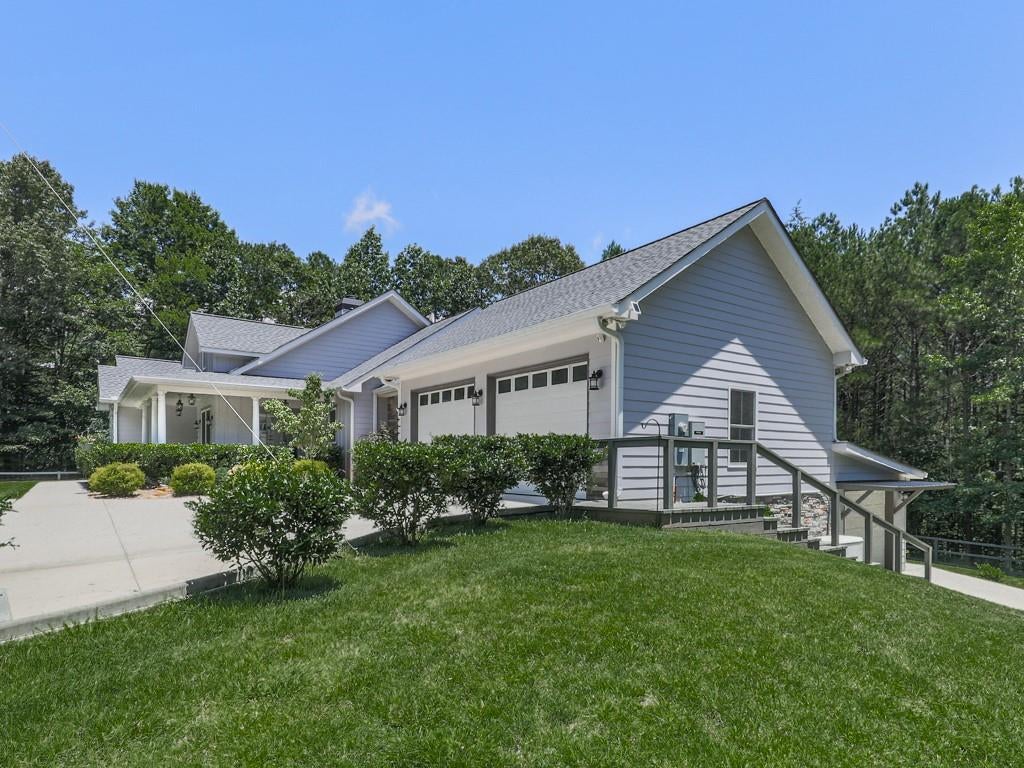 Ellijay, Georgia, 30540, United States, 4 Bedrooms Bedrooms, ,5 BathroomsBathrooms,Residential,Active,1913024