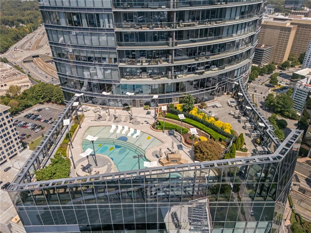 Atlanta, Georgia, 30326, United States, 2 Bedrooms Bedrooms, ,3 BathroomsBathrooms,Residential,Active,1945473