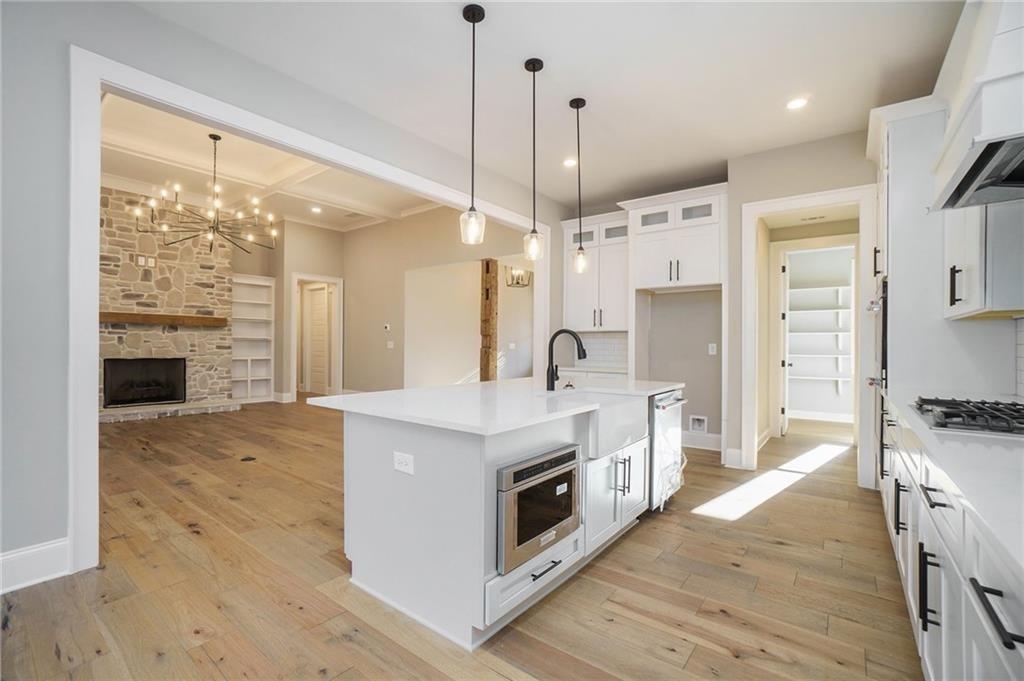 Ball Ground, Georgia, 30107, United States, 4 Bedrooms Bedrooms, ,6 BathroomsBathrooms,Residential,Active,1810441