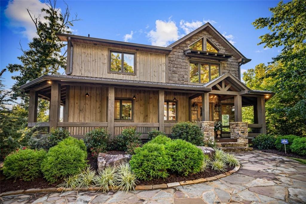 Blue Ridge, Georgia, 30513, United States, 4 Bedrooms Bedrooms, ,4 BathroomsBathrooms,Residential,Active,1908165