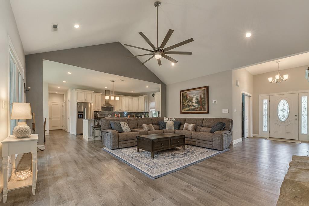 Ellijay, Georgia, 30540, United States, 4 Bedrooms Bedrooms, ,5 BathroomsBathrooms,Residential,Active,1913024