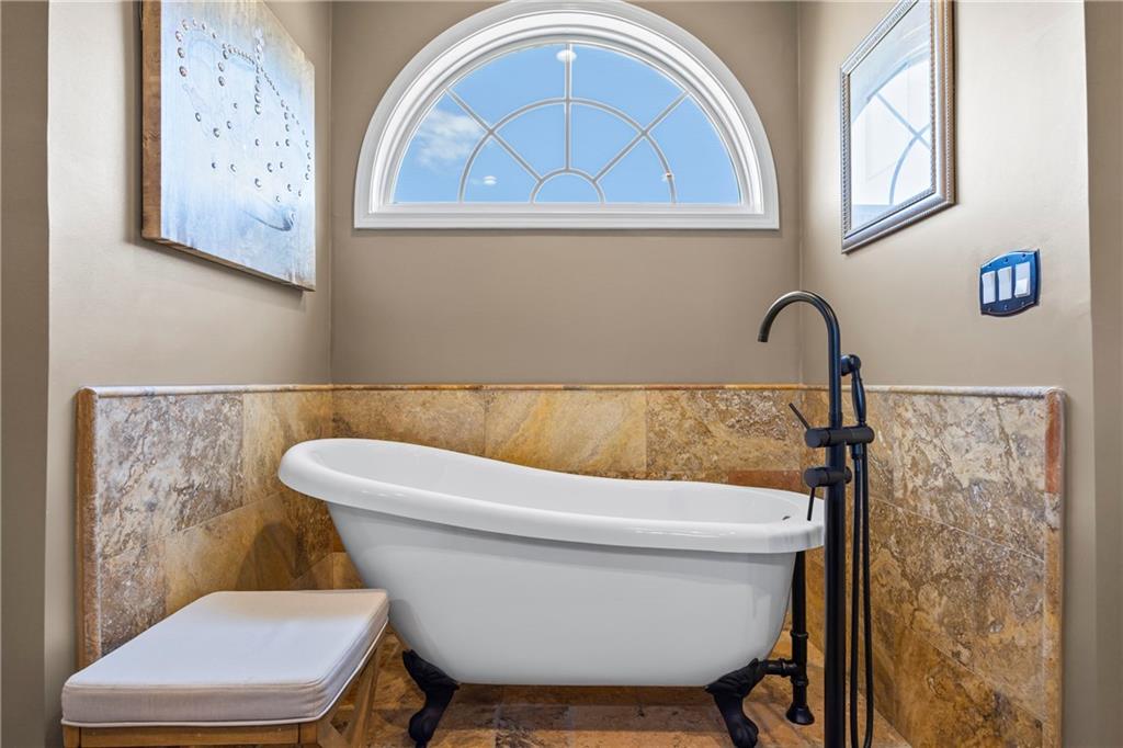 Monroe, Georgia, 30656, United States, 3 Bedrooms Bedrooms, ,5 BathroomsBathrooms,Residential,Active,1995266