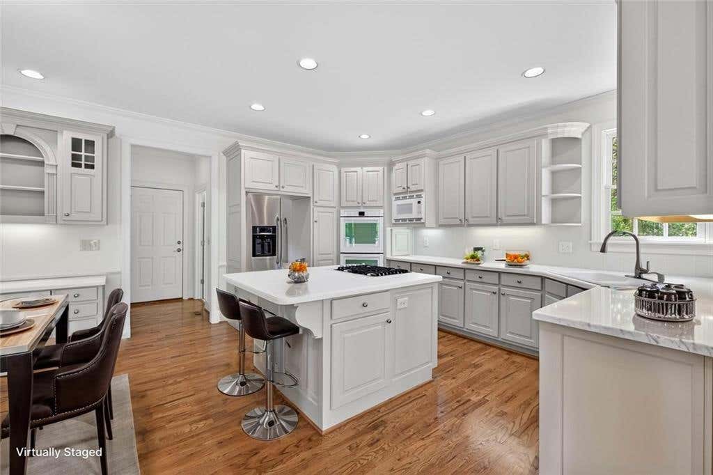 6130 Banbury Ct  