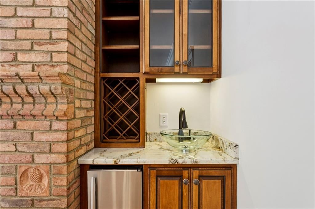 Taylorsville, Georgia, 30178, United States, 5 Bedrooms Bedrooms, ,6 BathroomsBathrooms,Residential,Active,1953004