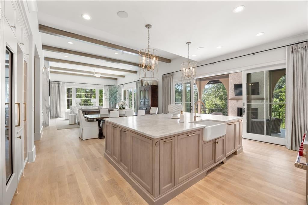 Alpharetta, Georgia, 30004, United States, 6 Bedrooms Bedrooms, ,8 BathroomsBathrooms,Residential,Active,1929413