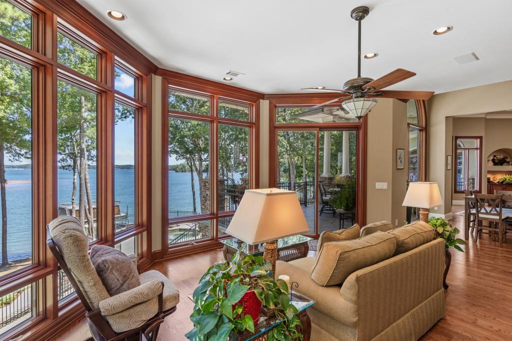 Flowery Branch, Georgia, 30542, United States, 4 Bedrooms Bedrooms, ,8 BathroomsBathrooms,Residential,Active,1929460
