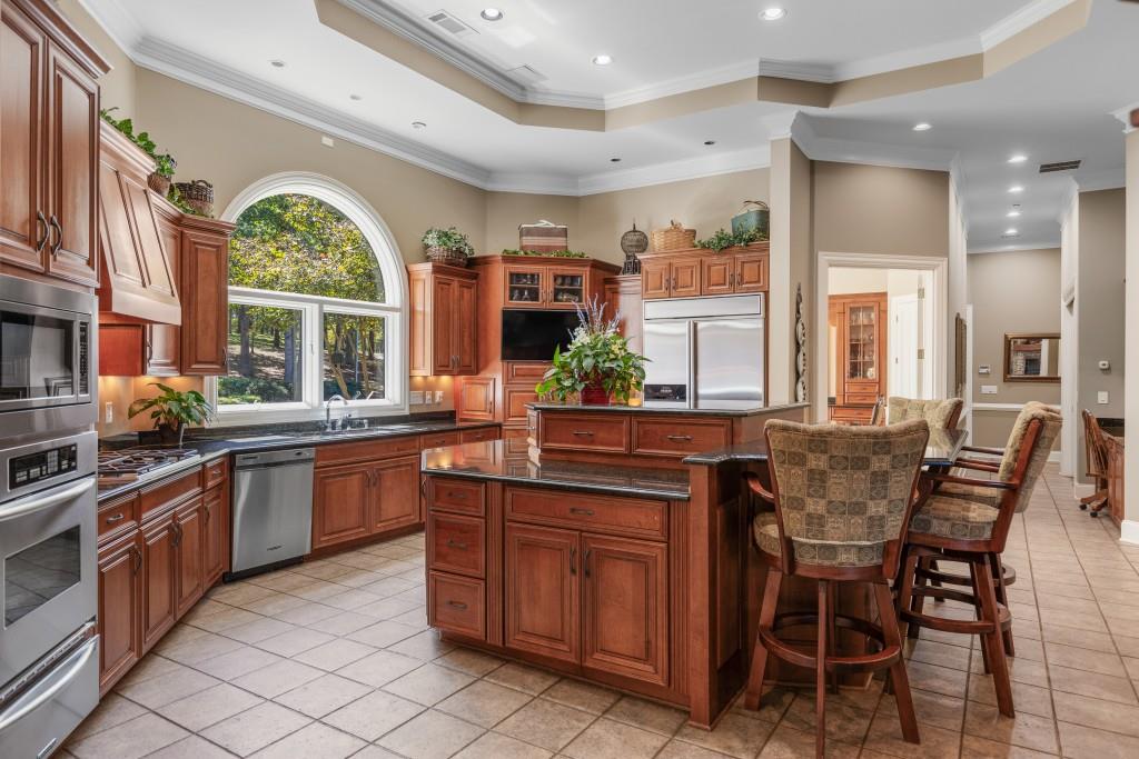 Flowery Branch, Georgia, 30542, United States, 4 Bedrooms Bedrooms, ,8 BathroomsBathrooms,Residential,Active,1929460