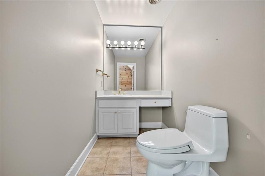 Ellijay, Georgia, 30536, United States, 3 Bedrooms Bedrooms, ,5 BathroomsBathrooms,Residential,Active,1933729