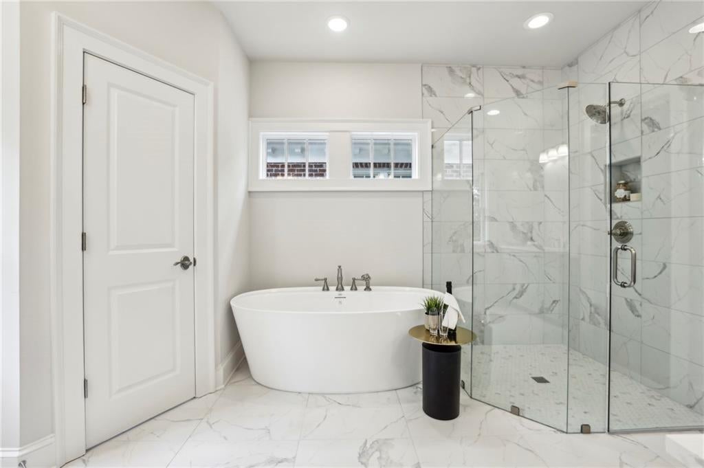 Alpharetta, Georgia, 30009, United States, 3 Bedrooms Bedrooms, ,4 BathroomsBathrooms,Residential,Active,1946317