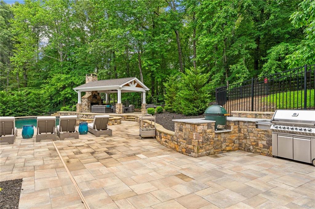 Canton, Georgia, 30115, United States, 6 Bedrooms Bedrooms, ,7 BathroomsBathrooms,Residential,Active,1831788