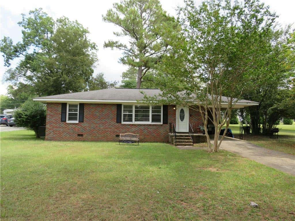 252 CHESTNUT ST, CEDARTOWN, GA 30125, photo 1 of 15