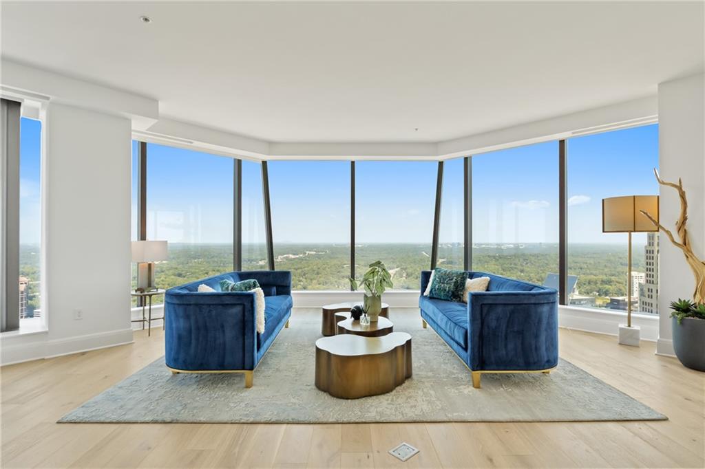 Atlanta, Georgia, 30326, United States, 2 Bedrooms Bedrooms, ,3 BathroomsBathrooms,Residential,Active,2014154