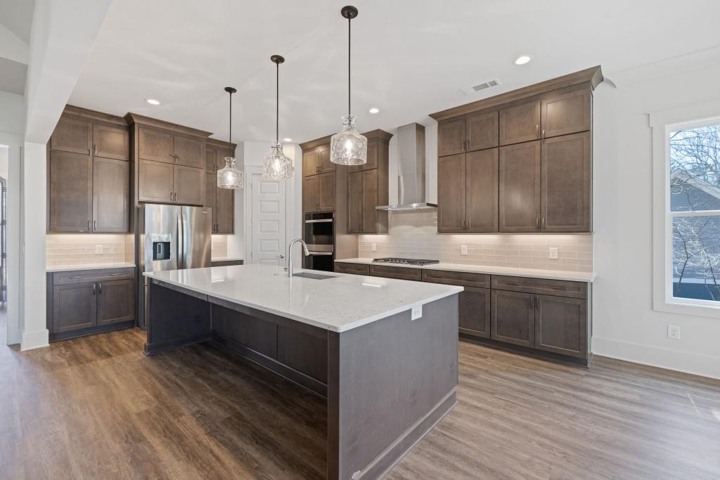 Cumming, Georgia, 30041, United States, 4 Bedrooms Bedrooms, ,5 BathroomsBathrooms,Residential,Active,1998595