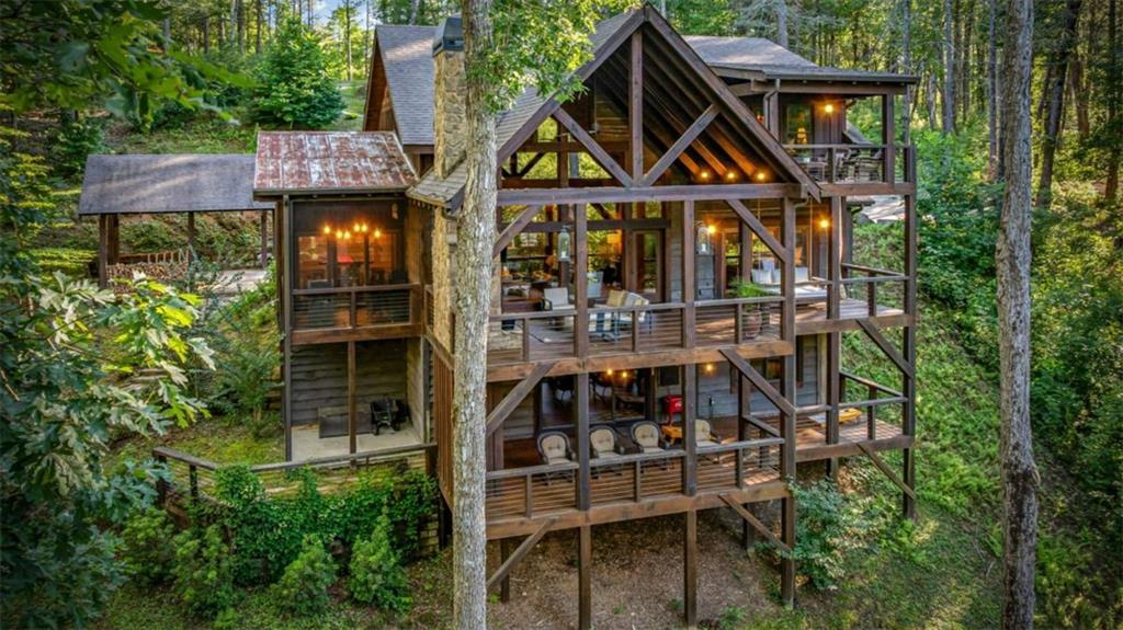 Blue Ridge, Georgia, 30513, United States, 3 Bedrooms Bedrooms, ,5 BathroomsBathrooms,Residential,Active,2007311