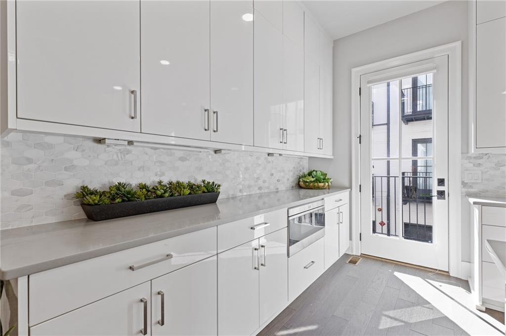 Atlanta, Georgia, 30308, United States, 3 Bedrooms Bedrooms, ,4 BathroomsBathrooms,Residential,Active,1969688