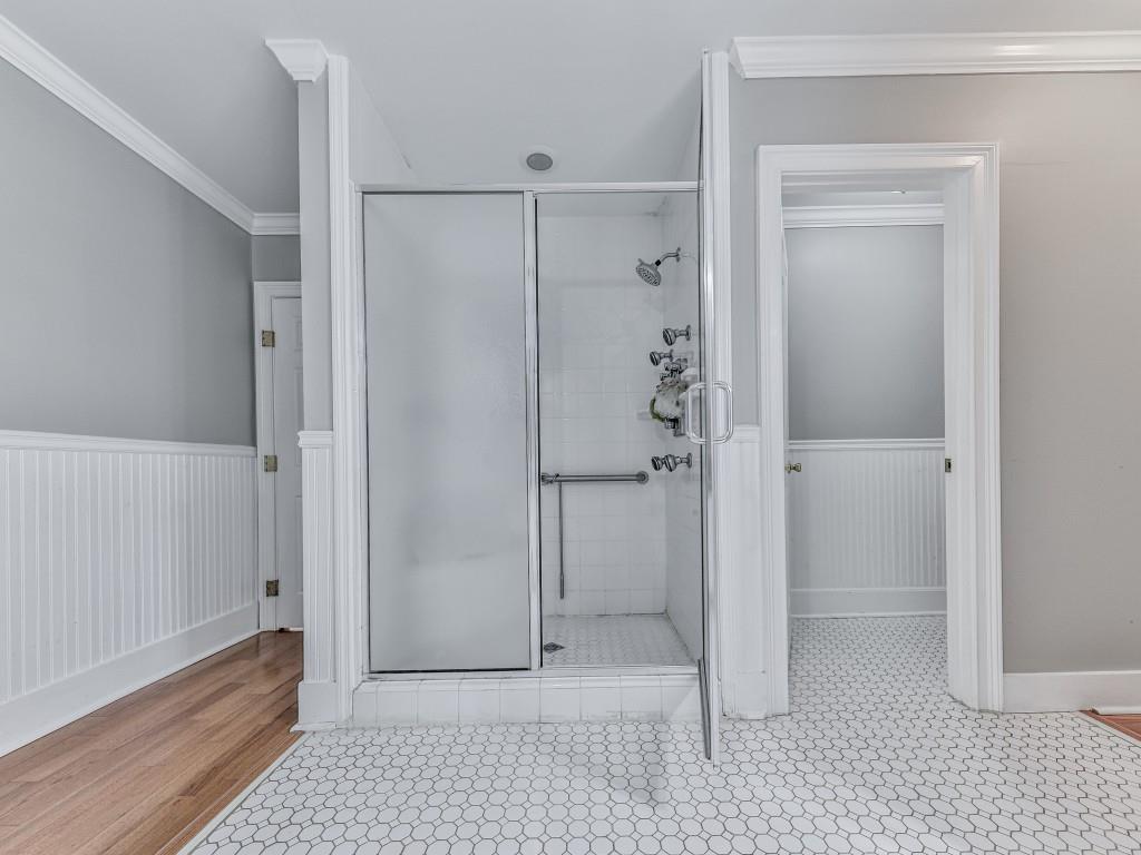 Atlanta, Georgia, 30305, United States, 5 Bedrooms Bedrooms, ,6 BathroomsBathrooms,Residential,Active,1988481