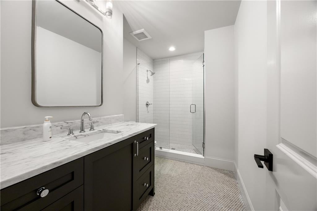 Alpharetta, Georgia, 30004, United States, 6 Bedrooms Bedrooms, ,8 BathroomsBathrooms,Residential,Active,1929413
