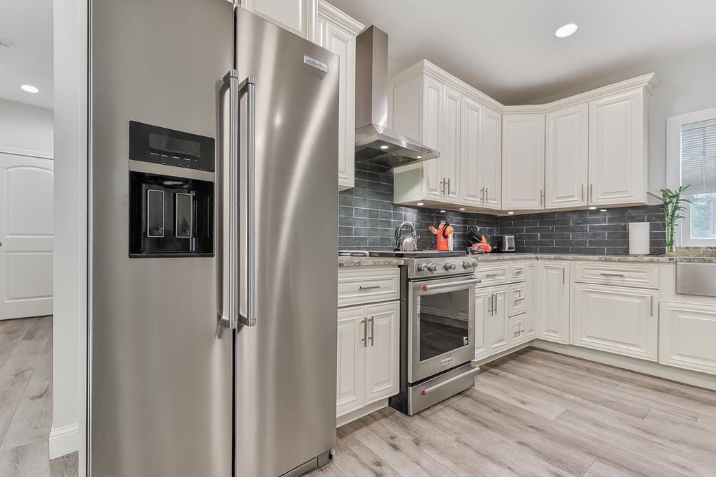 Ellijay, Georgia, 30540, United States, 4 Bedrooms Bedrooms, ,5 BathroomsBathrooms,Residential,Active,1913024