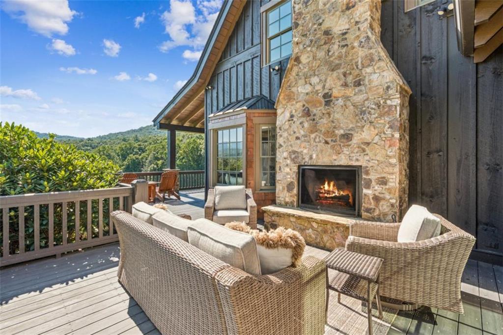 Ellijay, Georgia, 30536, United States, 3 Bedrooms Bedrooms, ,4 BathroomsBathrooms,Residential,Active,1929428