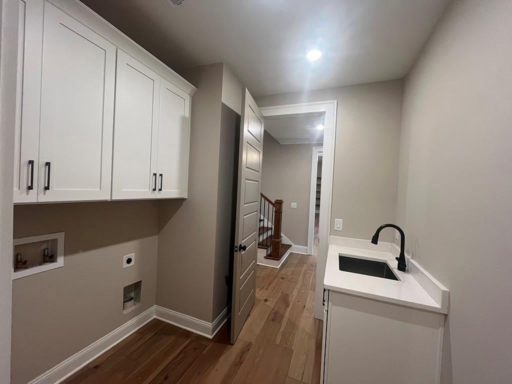 Ball Ground, Georgia, 30107, United States, 4 Bedrooms Bedrooms, ,6 BathroomsBathrooms,Residential,Active,1810441
