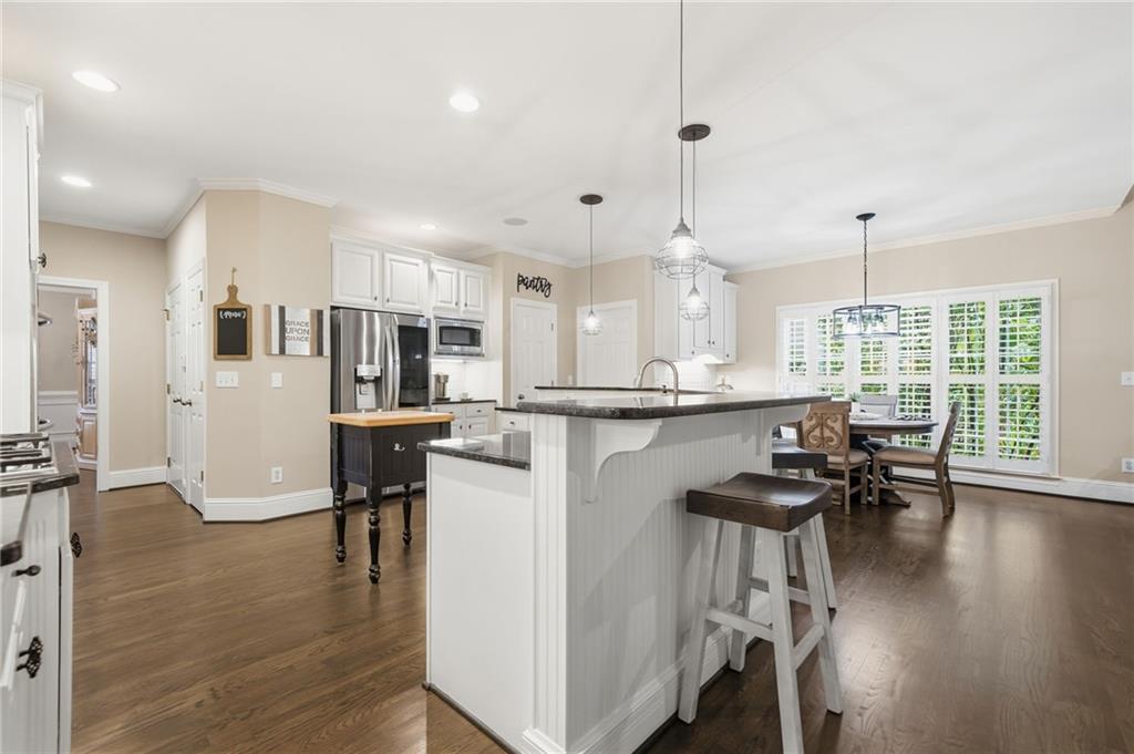 Canton, Georgia, 30114, United States, 6 Bedrooms Bedrooms, ,5 BathroomsBathrooms,Residential,Active,1972202