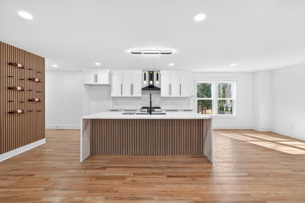 Norcross, Georgia, 30071, United States, 6 Bedrooms Bedrooms, ,5 BathroomsBathrooms,Residential,Active,2009827