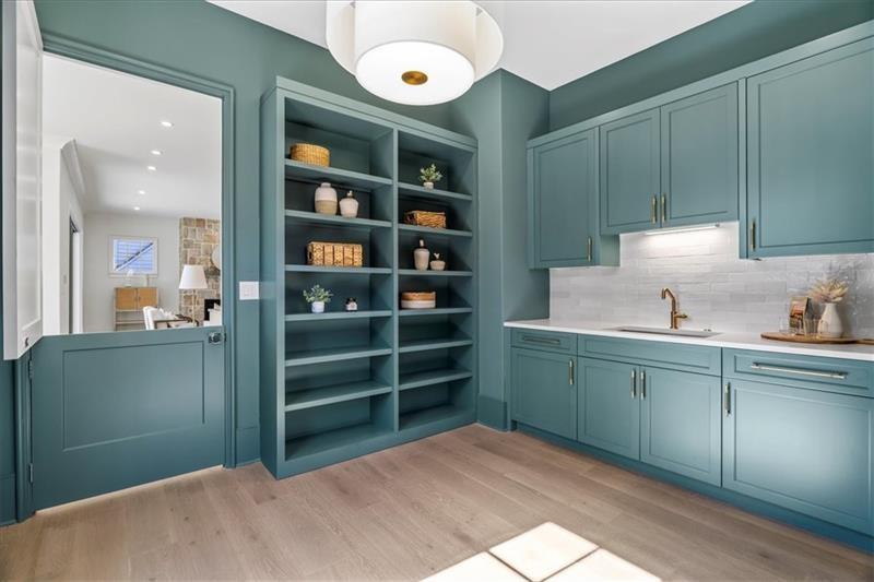 Atlanta, Georgia, 30309, United States, 4 Bedrooms Bedrooms, ,5 BathroomsBathrooms,Residential,Active,1997549