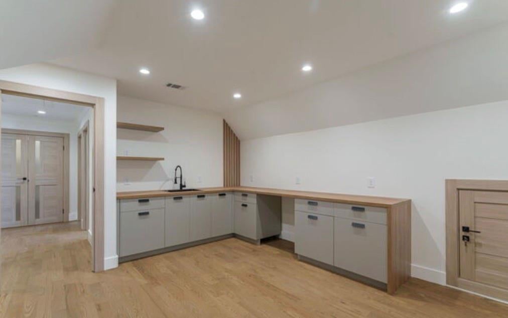 Cumming, Georgia, 30041, United States, 4 Bedrooms Bedrooms, ,4 BathroomsBathrooms,Residential,Active,1969651