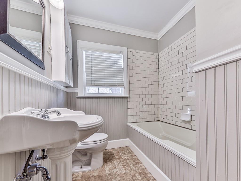 Atlanta, Georgia, 30305, United States, 5 Bedrooms Bedrooms, ,6 BathroomsBathrooms,Residential,Active,1988481