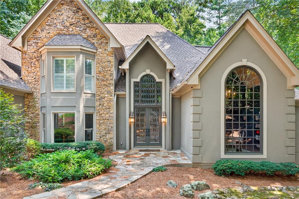 Johns Creek, Georgia, 30022, United States, 6 Bedrooms Bedrooms, ,5 BathroomsBathrooms,Residential,Active,1943809