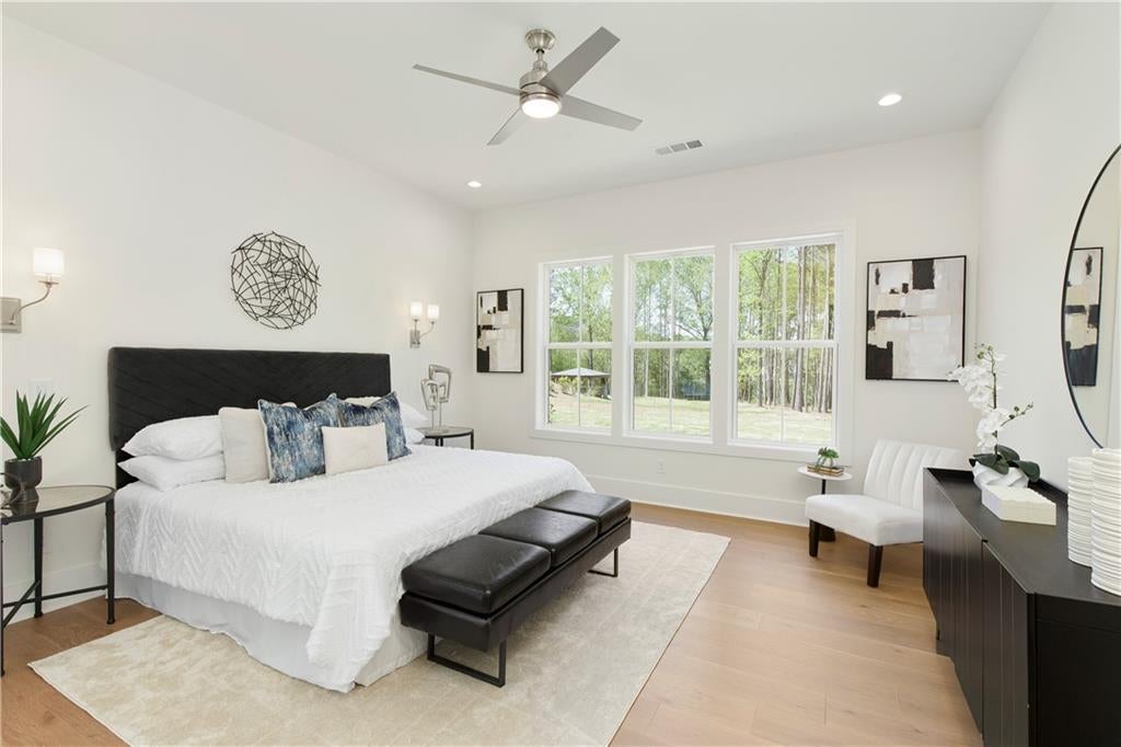 Cumming, Georgia, 30028, United States, 5 Bedrooms Bedrooms, ,5 BathroomsBathrooms,Residential,Active,1764916