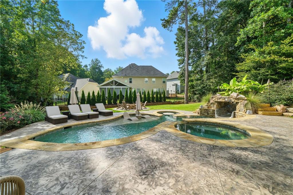 Canton, Georgia, 30115, United States, 7 Bedrooms Bedrooms, ,4 BathroomsBathrooms,Residential,Active,1936414