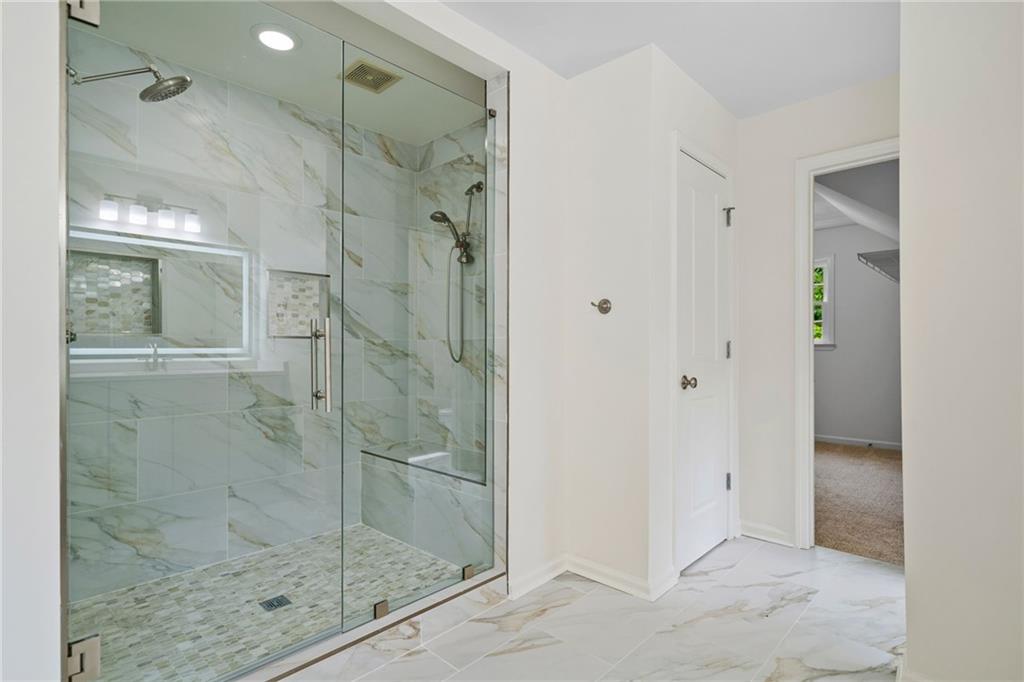 Canton, Georgia, 30115, United States, 6 Bedrooms Bedrooms, ,6 BathroomsBathrooms,Residential,Active,1922302