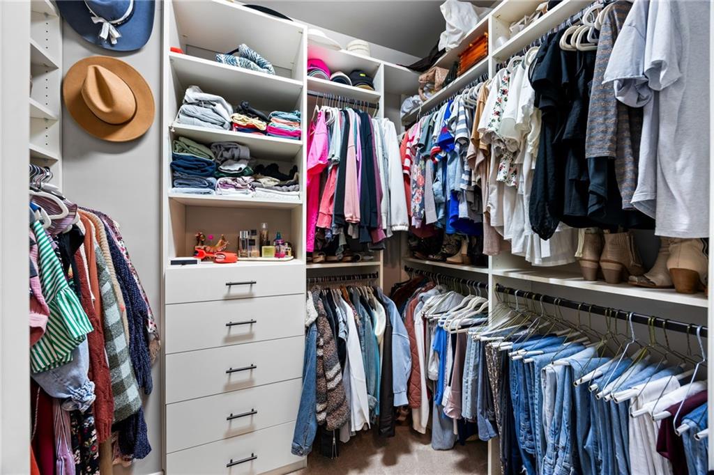 Atlanta, Georgia, 30319, United States, ,5 BathroomsBathrooms,Residential,Active,1867937