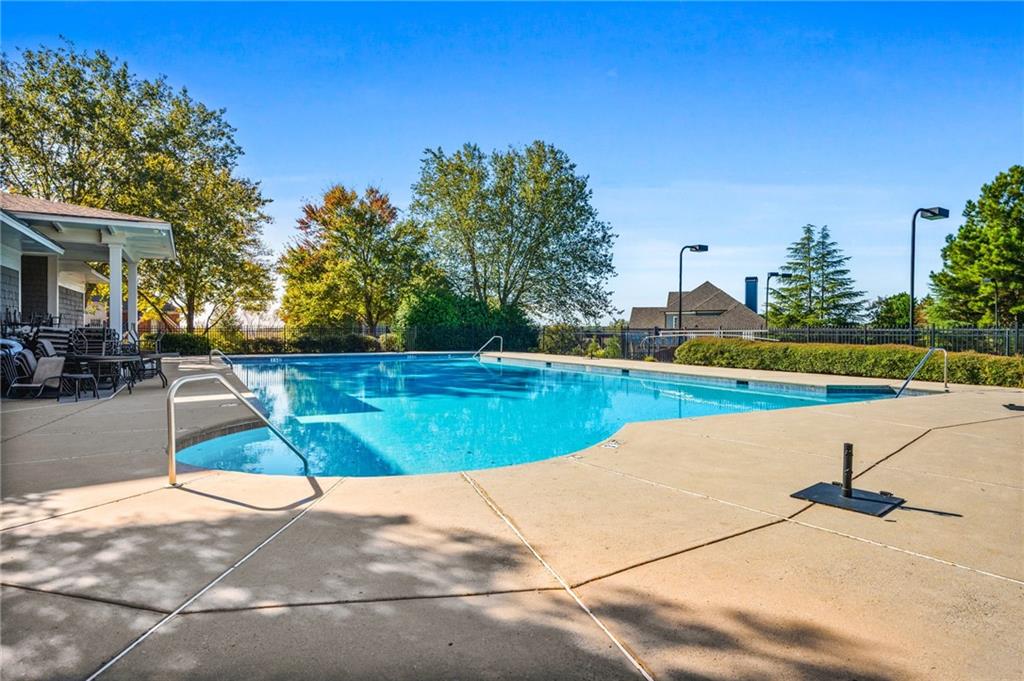 Flowery Branch, Georgia, 30542, United States, 6 Bedrooms Bedrooms, ,5 BathroomsBathrooms,Residential,Active,1971784