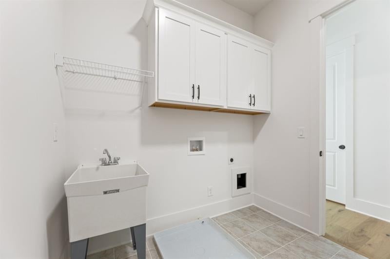 Gainesville, Georgia, 30506, United States, 4 Bedrooms Bedrooms, ,4 BathroomsBathrooms,Residential,Active,2007110