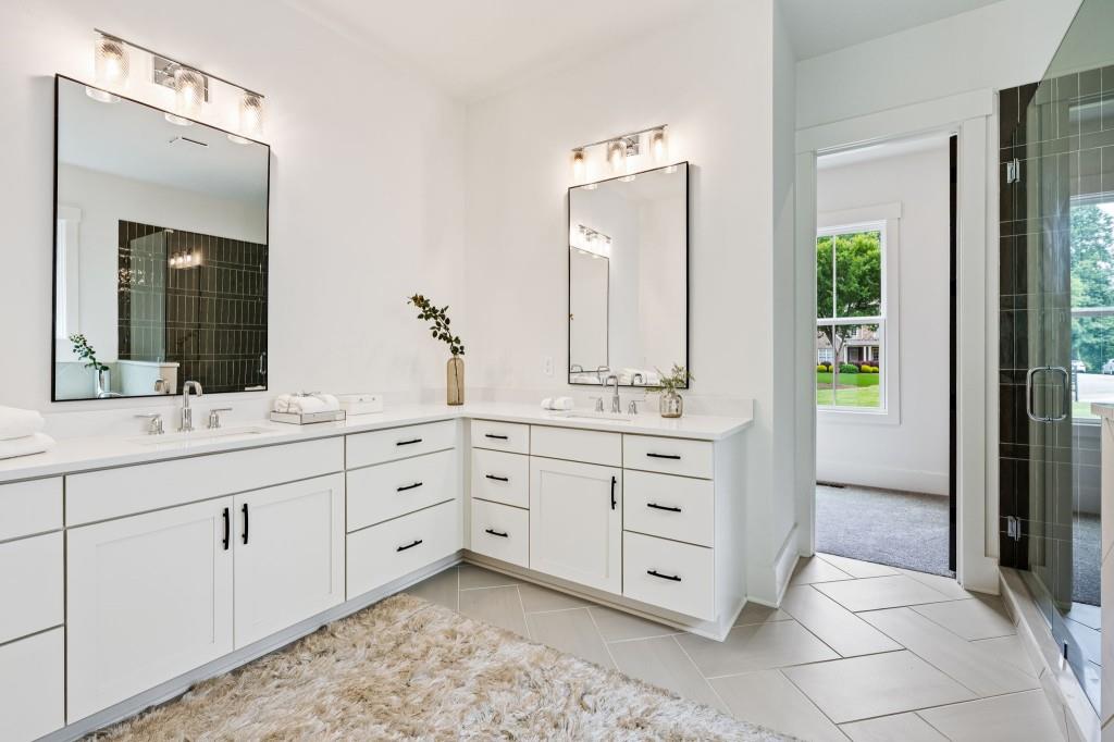 Gainesville, Georgia, 30506, United States, 5 Bedrooms Bedrooms, ,5 BathroomsBathrooms,Residential,Active,1926890