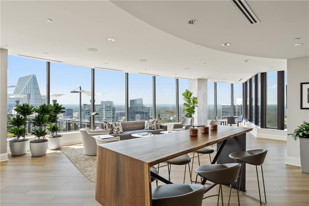 Atlanta, Georgia, 30326, United States, 2 Bedrooms Bedrooms, ,3 BathroomsBathrooms,Residential,Active,1945473