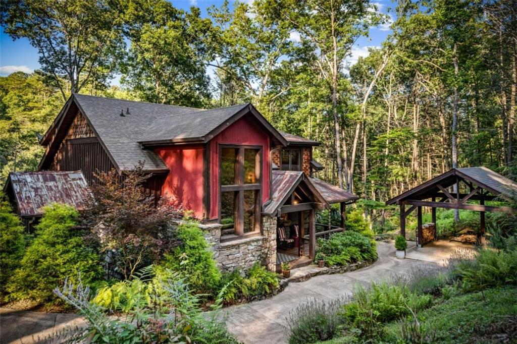 Blue Ridge, Georgia, 30513, United States, 3 Bedrooms Bedrooms, ,5 BathroomsBathrooms,Residential,Active,2007311